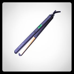Brand new revlon flat iron